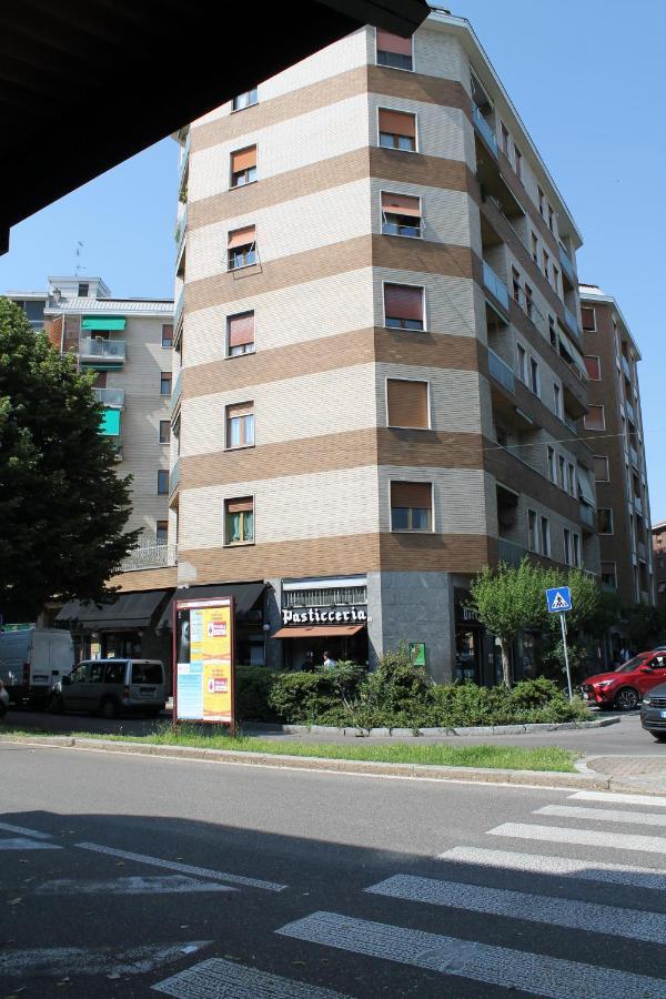 L'Appartamento Della Stazione Di Saronno Zewnętrze zdjęcie